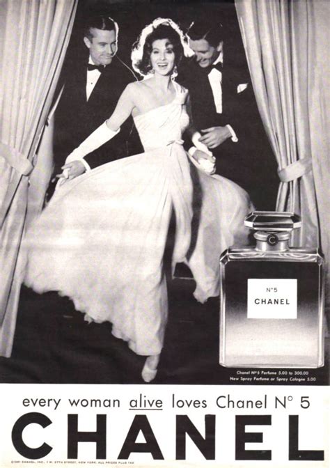 advertisement for chanel perfume 1920|chanel 22 perfume.